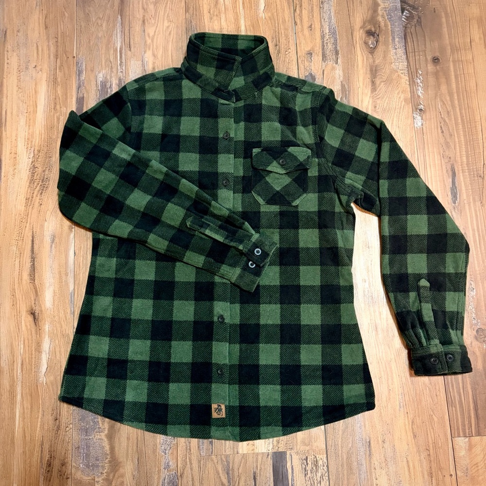 Legendary Whitetails Plaid Green Flannel Shirt - Women’s Medium